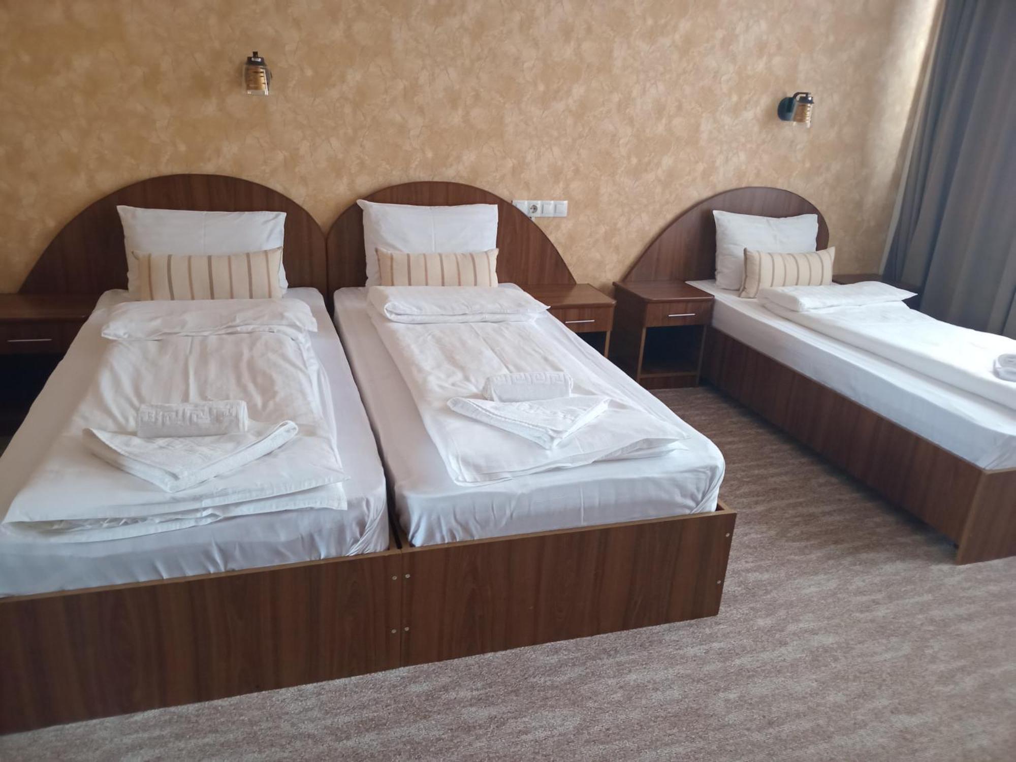 Coliseum Hotel Calafat Kültér fotó